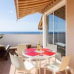 公寓 In Mit Grosser Terrasse Und Meerblick By Interhome *