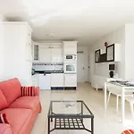 In Mit Grosser Terrasse Und Meerblick By Interhome 公寓 滨海帕尔姆