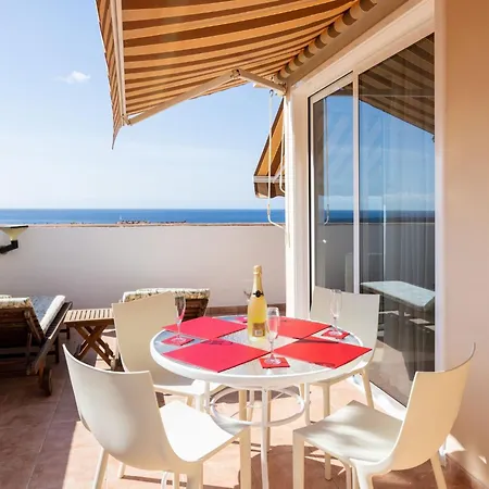 شقة In Mit Grosser Terrasse Und Meerblick By Interhome *