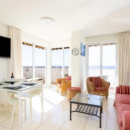 شقة In Mit Grosser Terrasse Und Meerblick By Interhome بالم مار