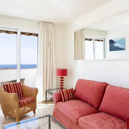 شقة In Mit Grosser Terrasse Und Meerblick By Interhome *